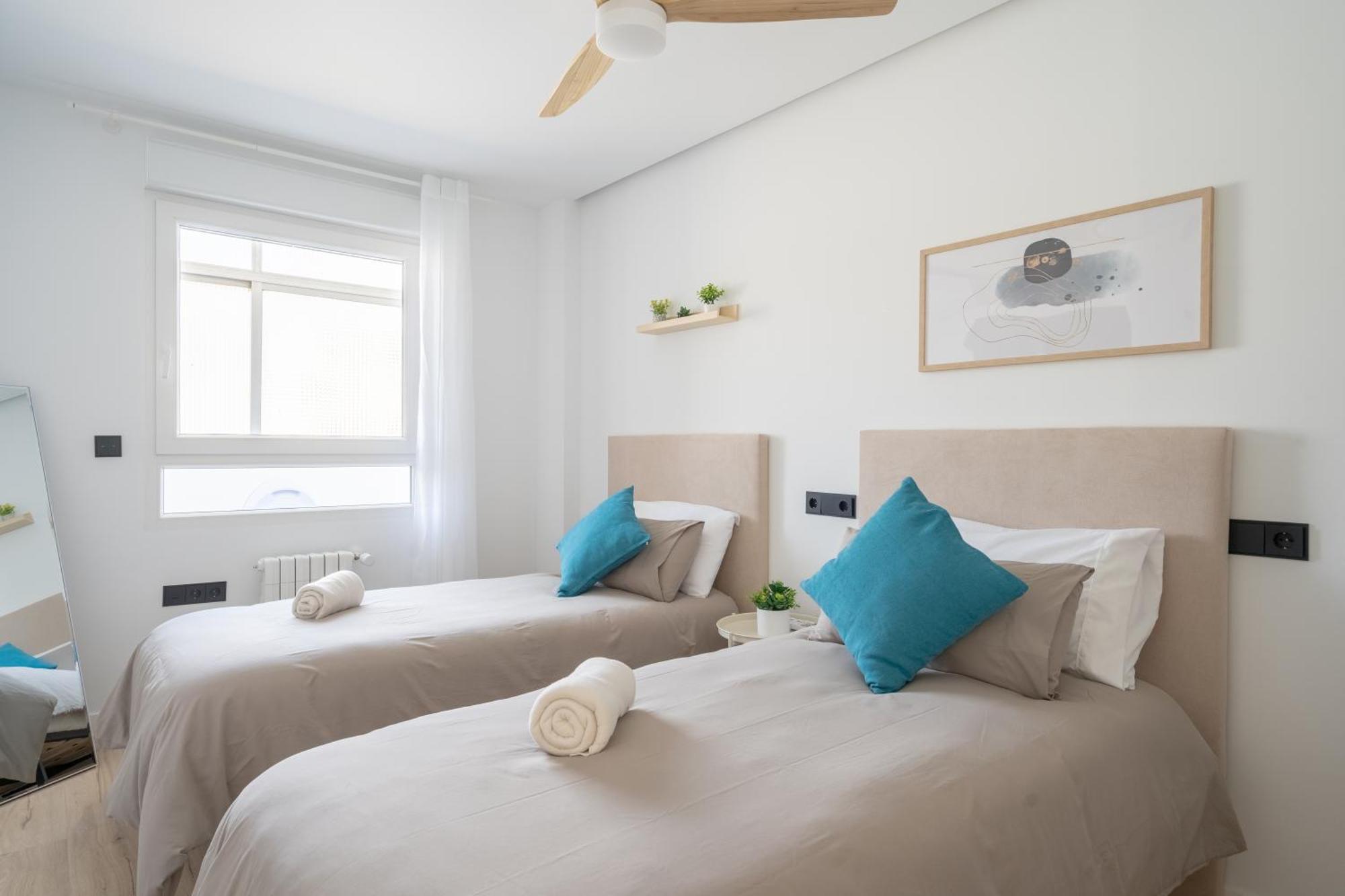 Apartamento Karnak En Zona Hospital - Universidad アルバセテ エクステリア 写真