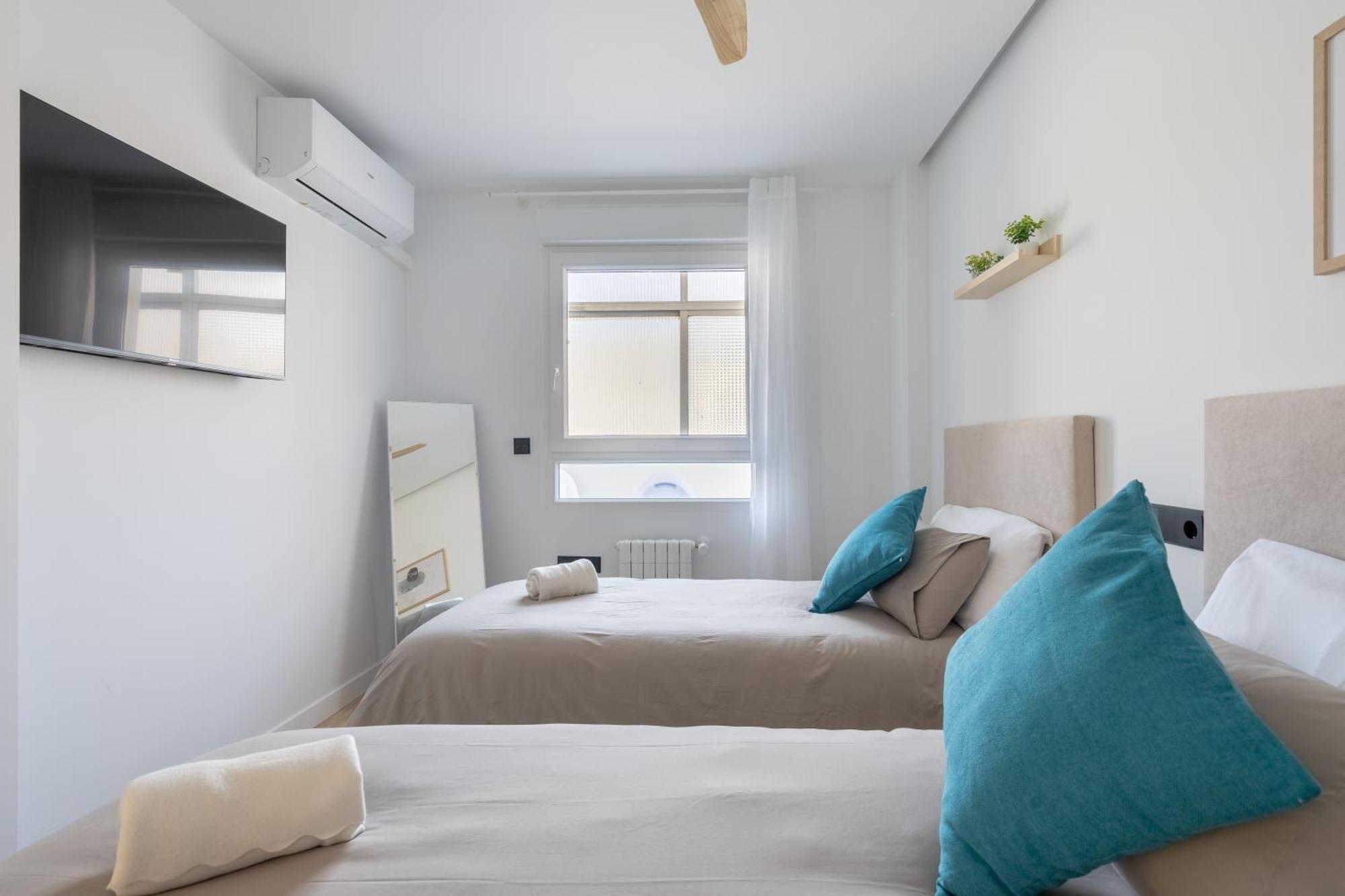 Apartamento Karnak En Zona Hospital - Universidad アルバセテ エクステリア 写真